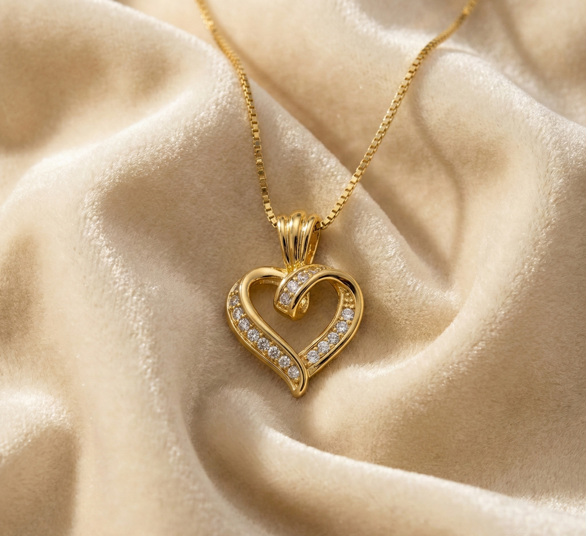 עמיד במים L316 שרשרת דגם "הרט" משובץ אבני זרקוניה - ציפוי זהב על פלדת אל-חלד