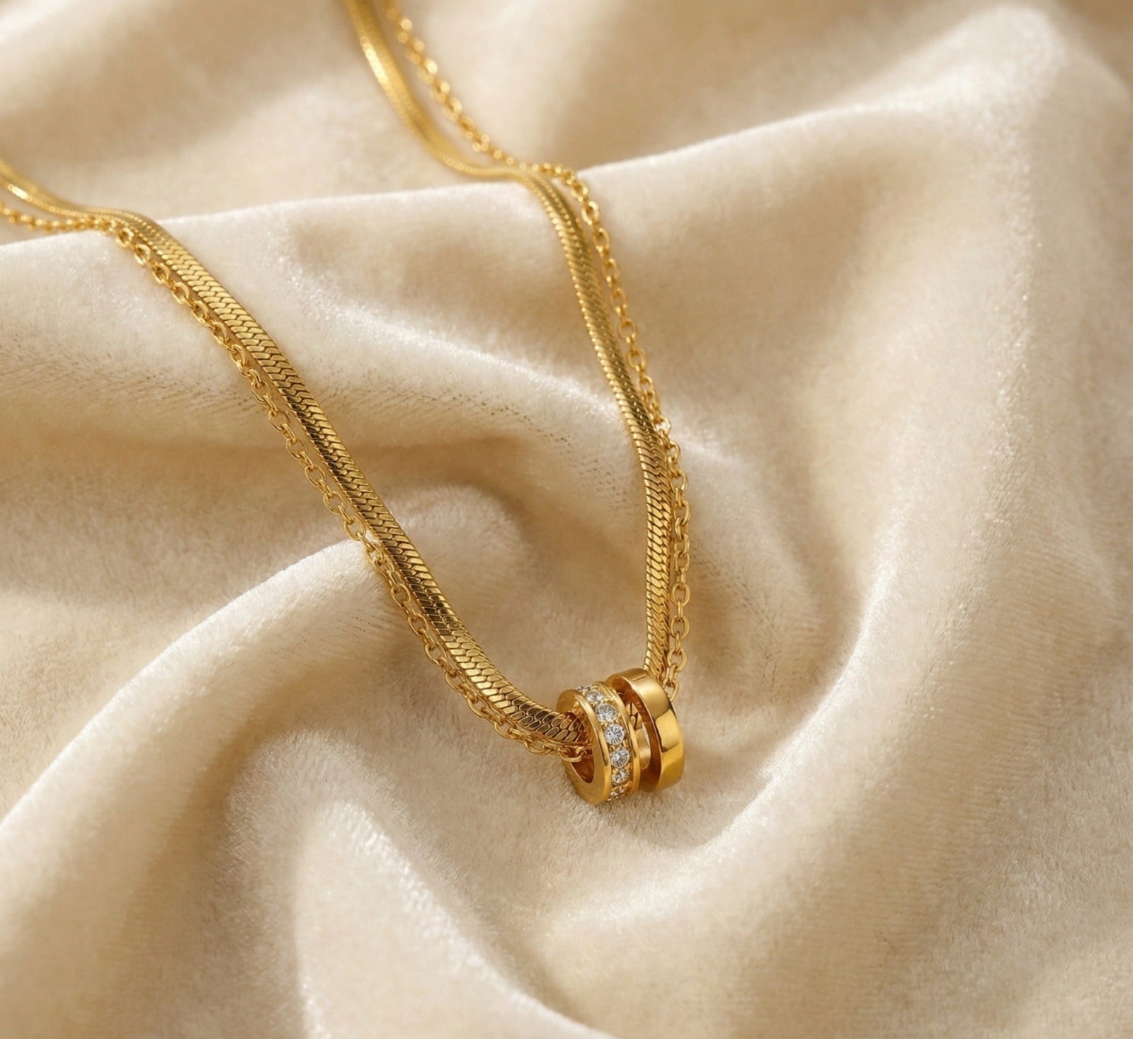 עמיד במים L316 שרשרת כפולה דגם "קריל" משובץ אבני זירקוניה - ציפוי זהב על פלדת אל-חלד