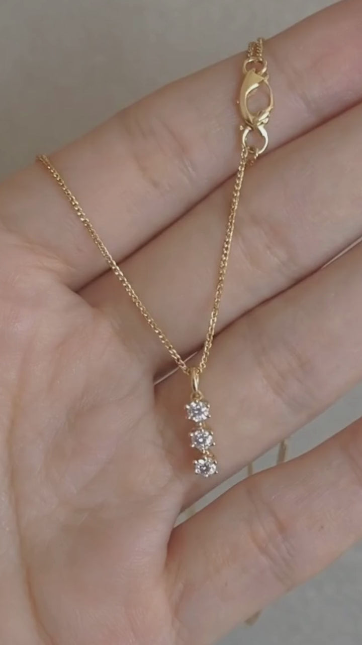 עמיד במים שרשרת קומות דגם "פאל" משובץ אבני זרקוניה - ציפוי זהב על כסף טהור סטרלינג 925